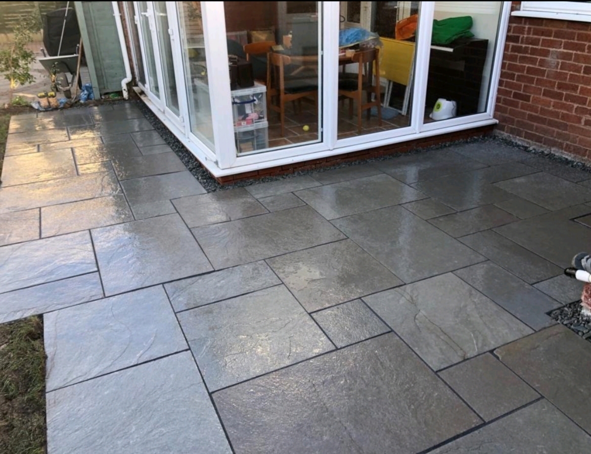 Porcelain patio, porcelain paving