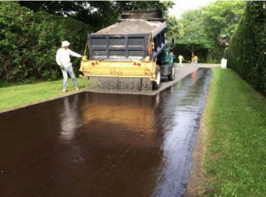 Tar and chip driveway